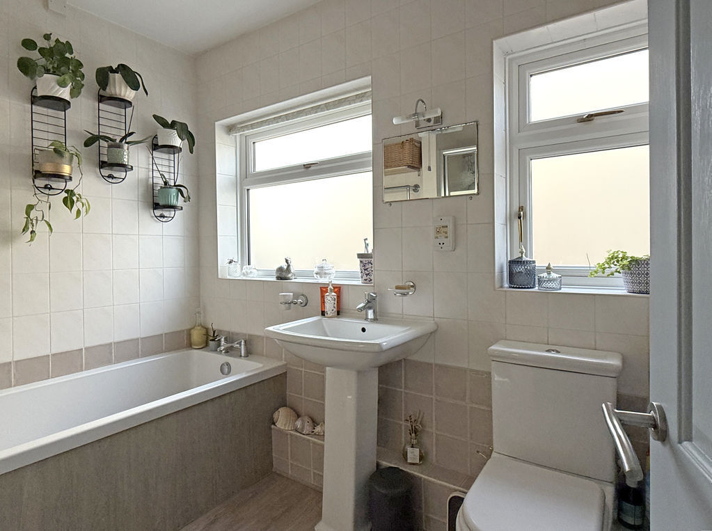 Byeside Road, Sidmouth Image 13