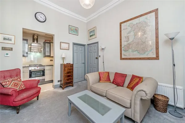 Cumberland Street, London, SW1V photo 3