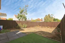 Swan Gardens, Peterborough