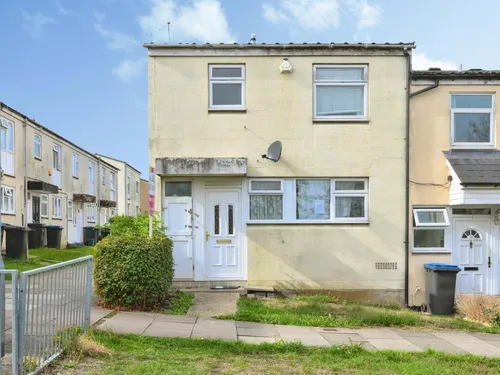 Milwards, Harlowphoto