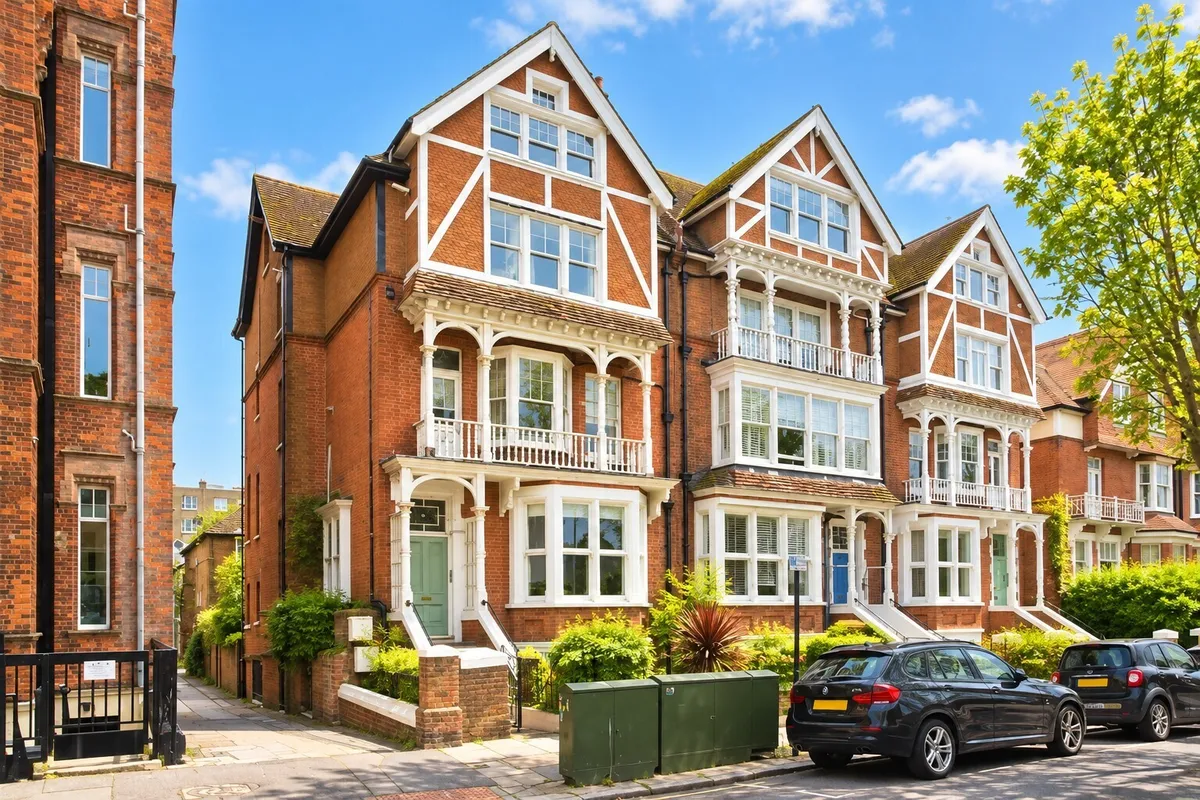 Fourth Avenue, Hove