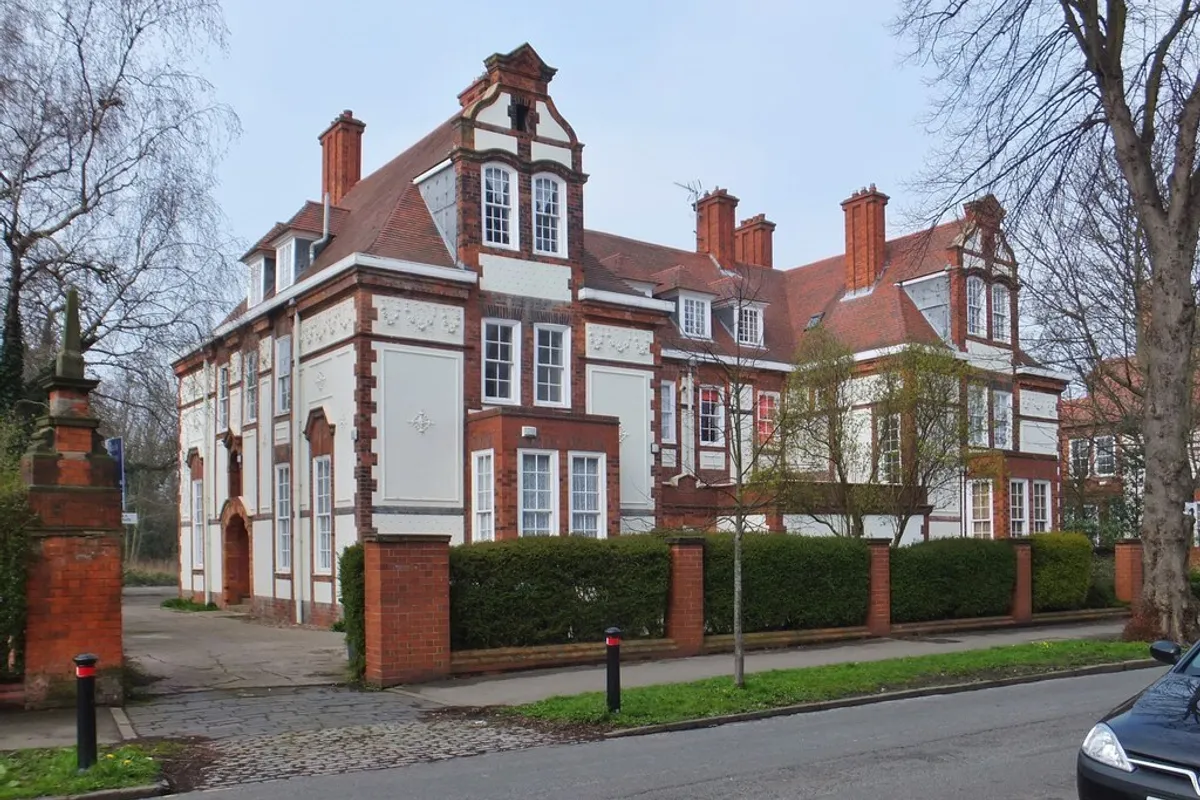 Salisbury Street, HULL