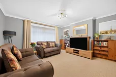 Buntine Crescent, Stirling