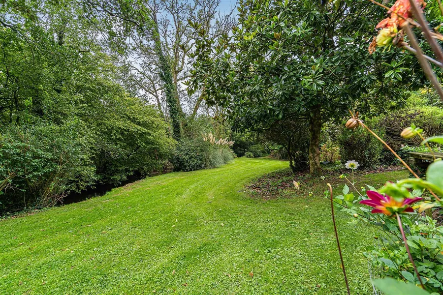 Property Image 60