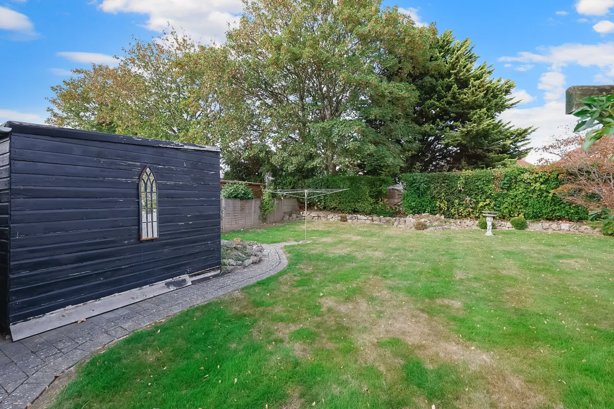 Balcombe Gardens, Horley, Surrey, RH6