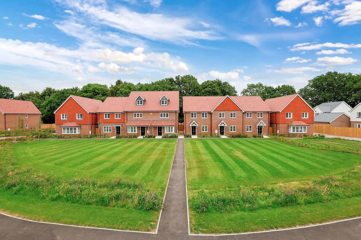 Burstow Grove, Off Haroldslea Drive, Horley, Surrey, RH6