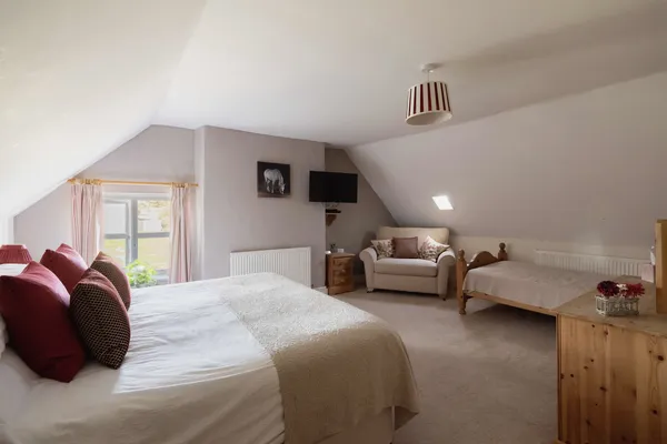Fakenham Road, Hillington, PE31 photo 33