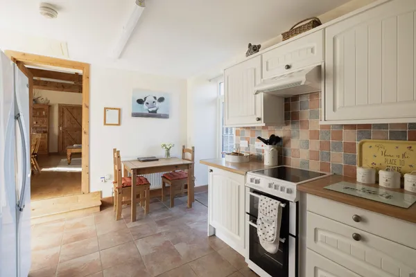 Fakenham Road, Hillington, PE31 photo 38
