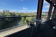 Lake Shore Drive, BRISTOL