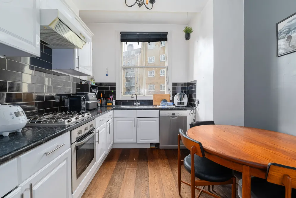 East India Dock Road, London, E14 photo 3