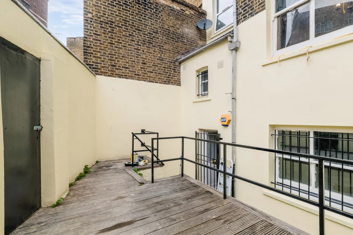 East India Dock Road, London, E14 photo 4