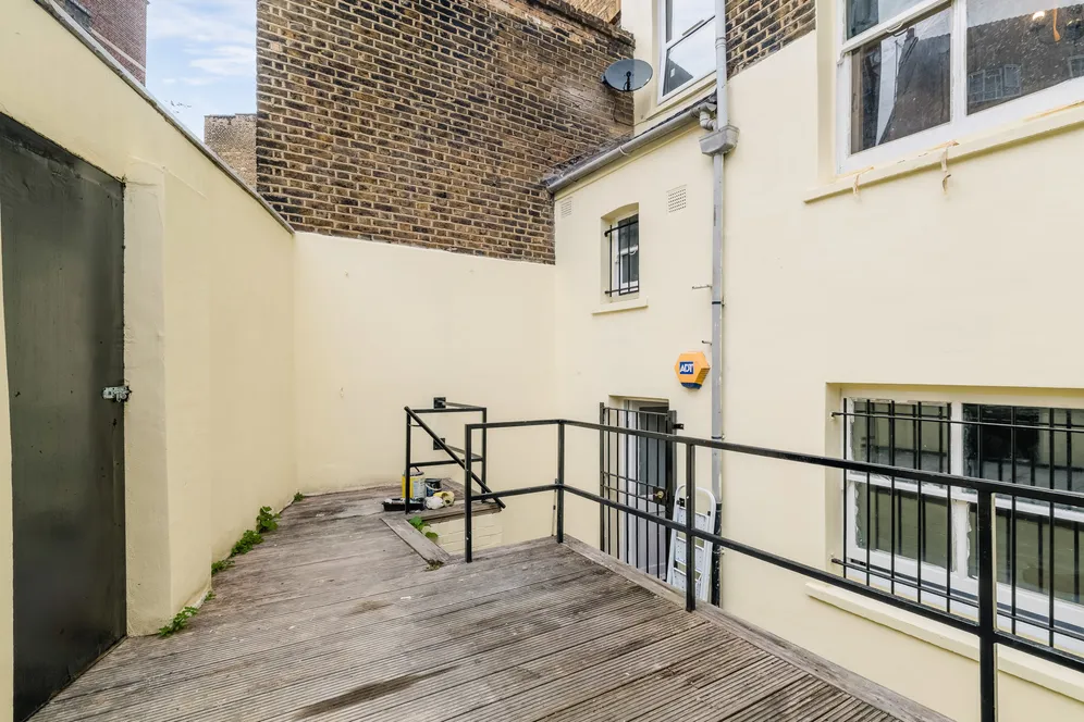 East India Dock Road, London, E14 photo 4