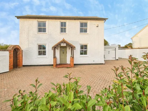 Thorpe Road, Kirby Cross, Frinton-On-Seaphoto