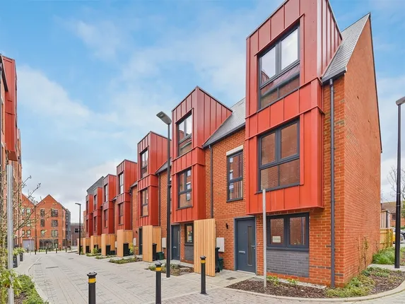4 Highfield Avenue, 11 Market Street Newbury RG14