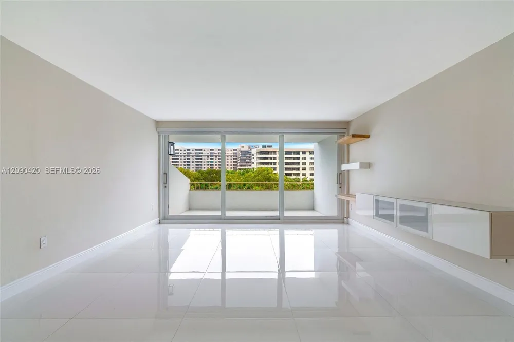155 Ocean Lane Dr, Key Biscayne, FL 33149