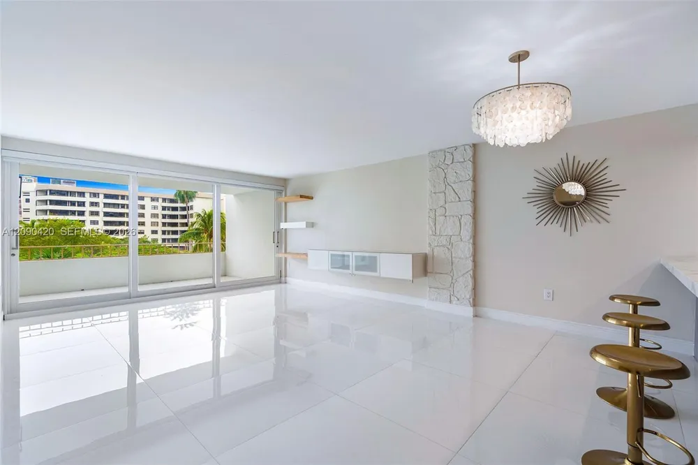 155 Ocean Lane Dr, Key Biscayne, FL 33149