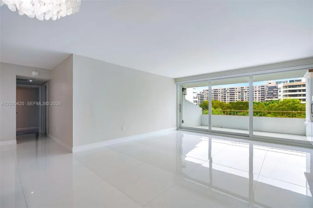 155 Ocean Lane Dr, Key Biscayne, FL 33149
