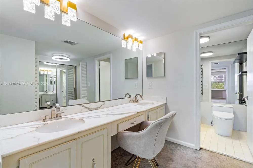 155 Ocean Lane Dr, Key Biscayne, FL 33149