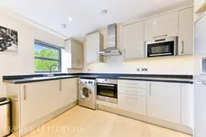 Barnsbury Lane, SURBITON