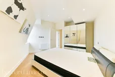 Barnsbury Lane, SURBITON