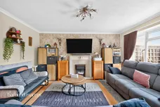Holcon Court, Redhill