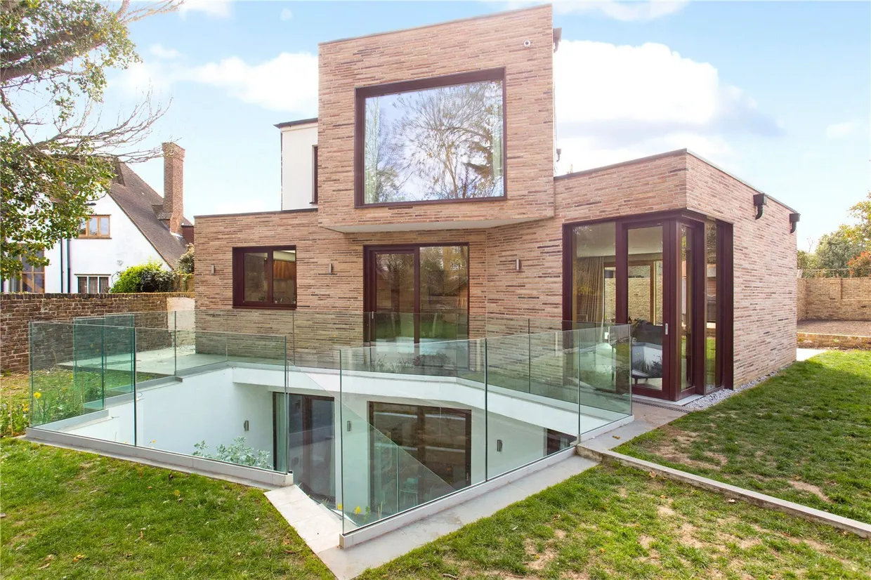 Bramcote Road, London, SW15 photo 1