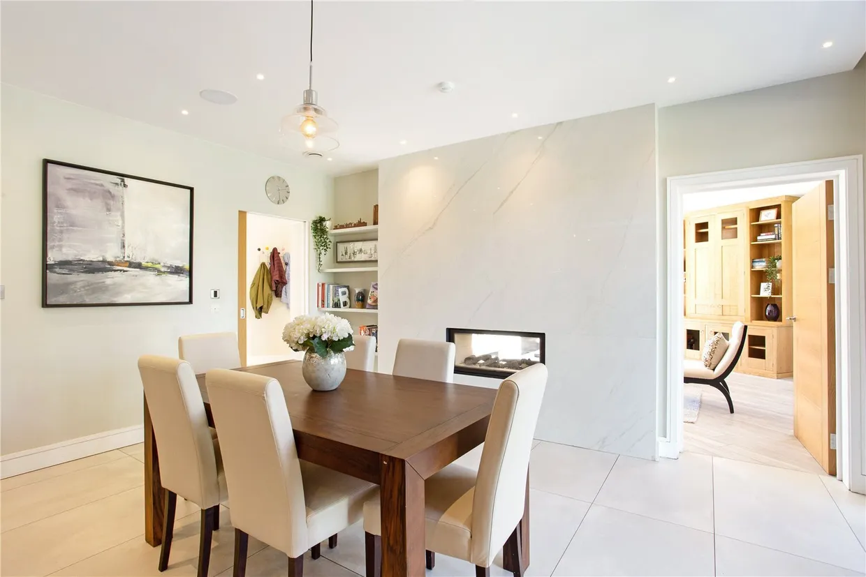 Bramcote Road, London, SW15 photo 5