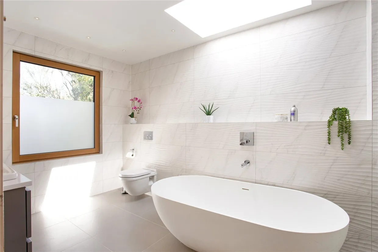 Bramcote Road, London, SW15 photo 8