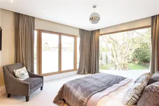 Bramcote Road, London, SW15 photo 22