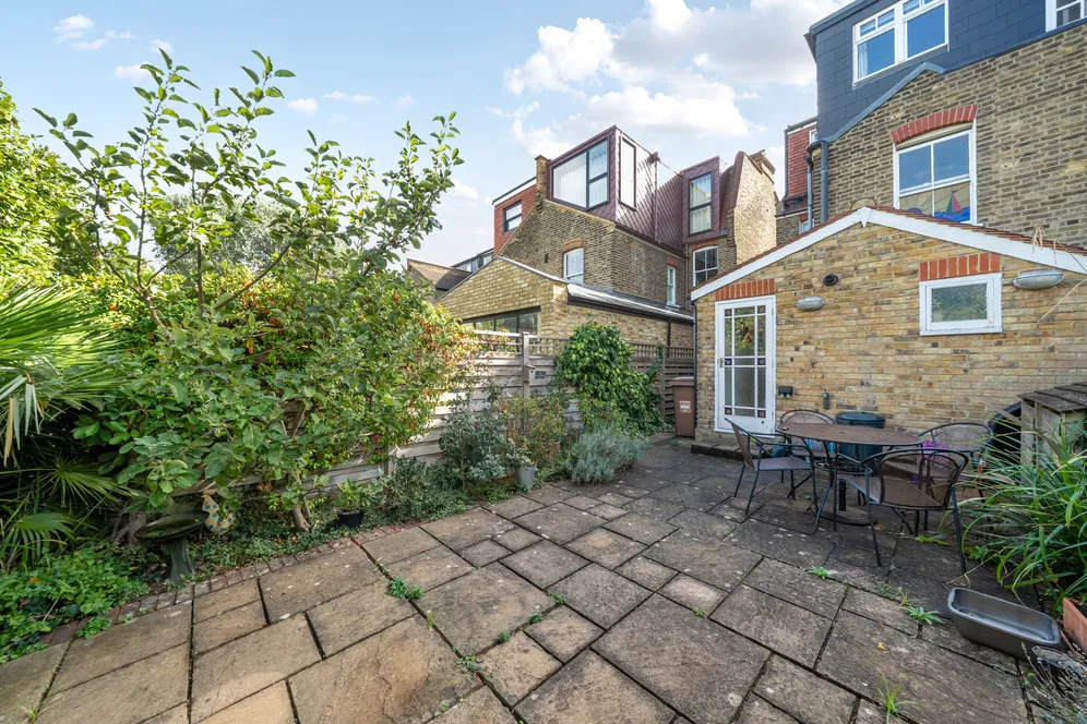 Craven Gardens, London, SW19 photo 12