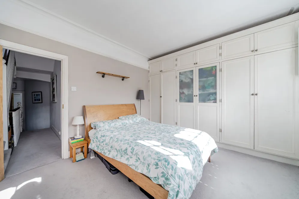 Craven Gardens, London, SW19 photo 18