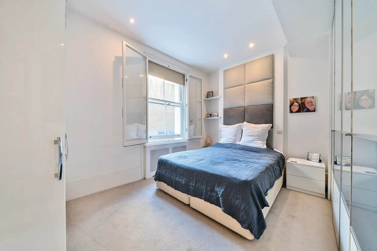 Abingdon Road, London, W8 photo 6