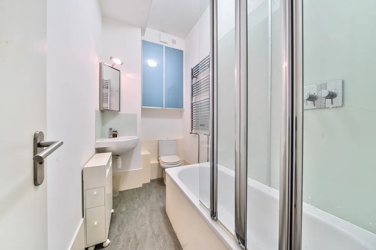 Abingdon Road, London, W8 photo 13