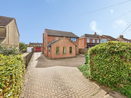 Broadway, Yaxley, Peterboroughphoto