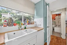 Hillcrest, Sunray Avenue, London