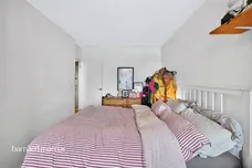 Hillcrest, Sunray Avenue, London
