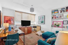 Hillcrest, Sunray Avenue, London