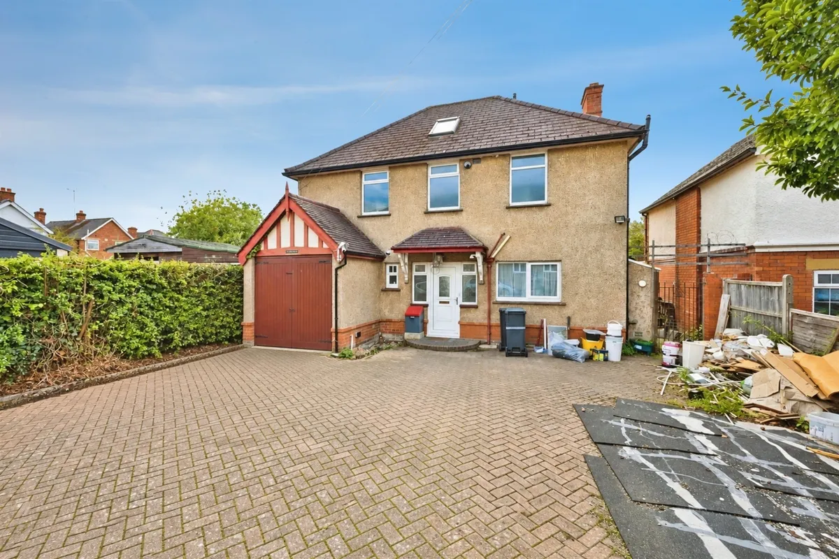 Sparrow Road, Yeovil