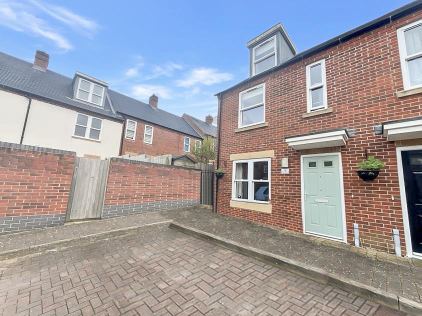 Majestic Place, Swadlincote DE11 9BA Image 1