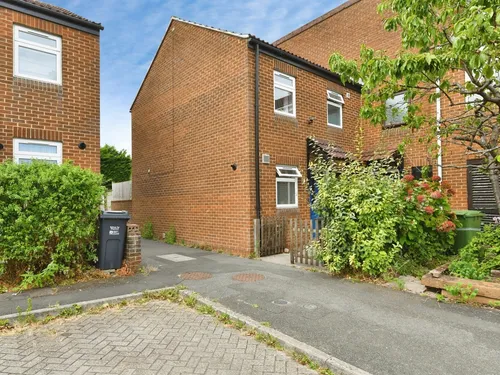Barnard Court, Wellsphoto