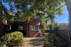 Cranleigh Close, LONDON