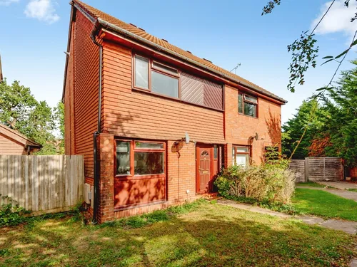 Gorling Close, Ifield, Crawleyphoto