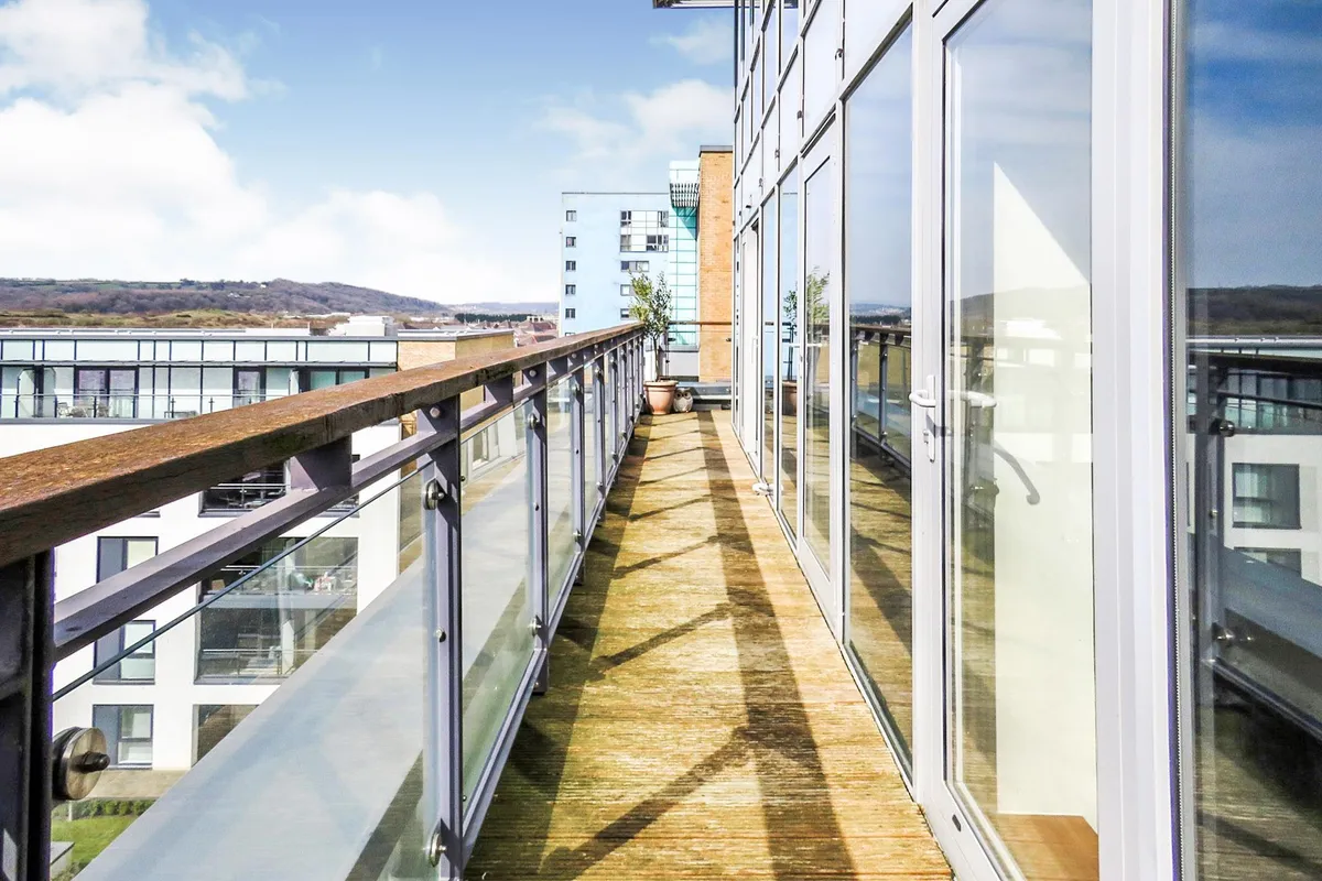 Ferry Court, CARDIFF