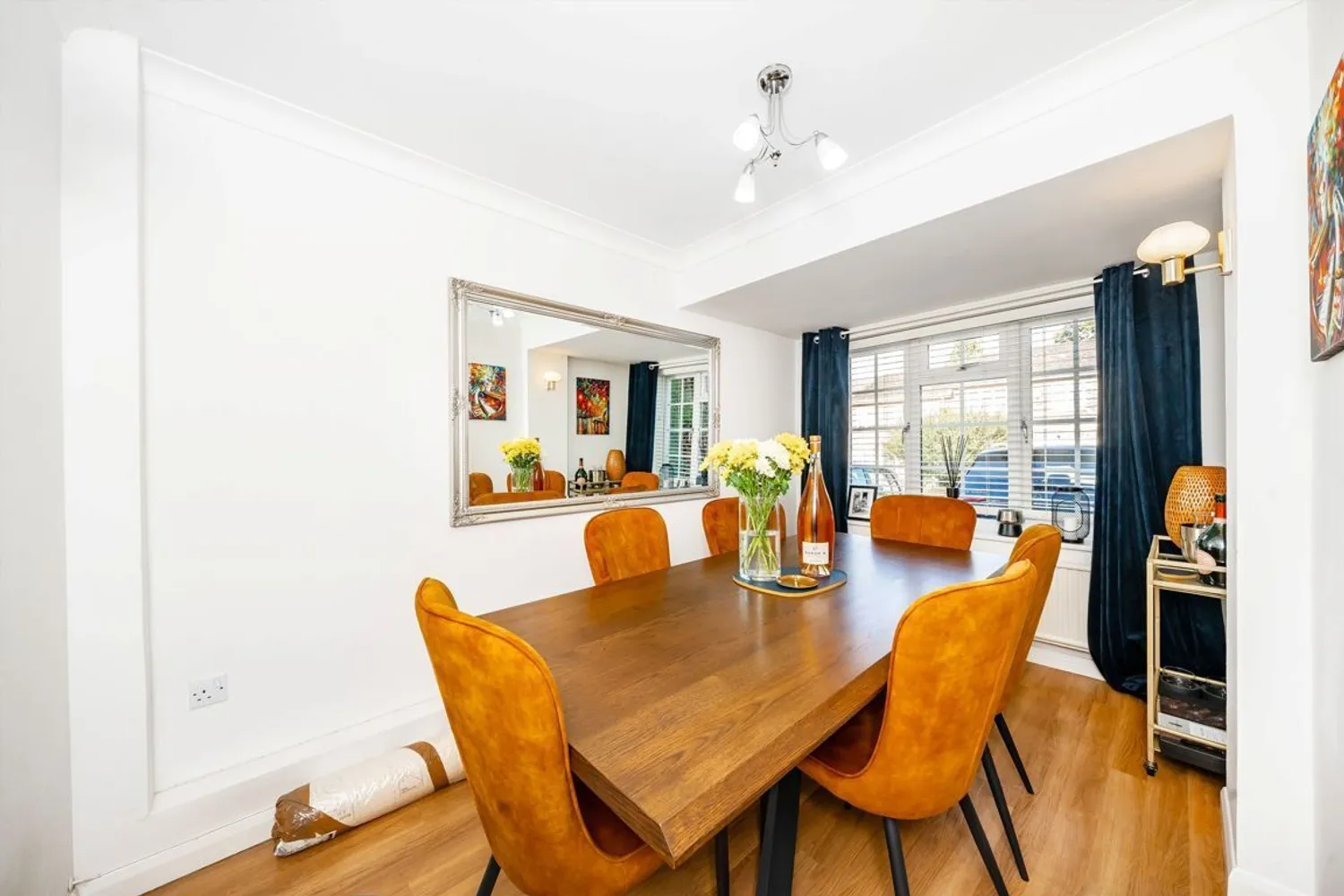 Dresden Way, Weybridge, KT13 photo 4