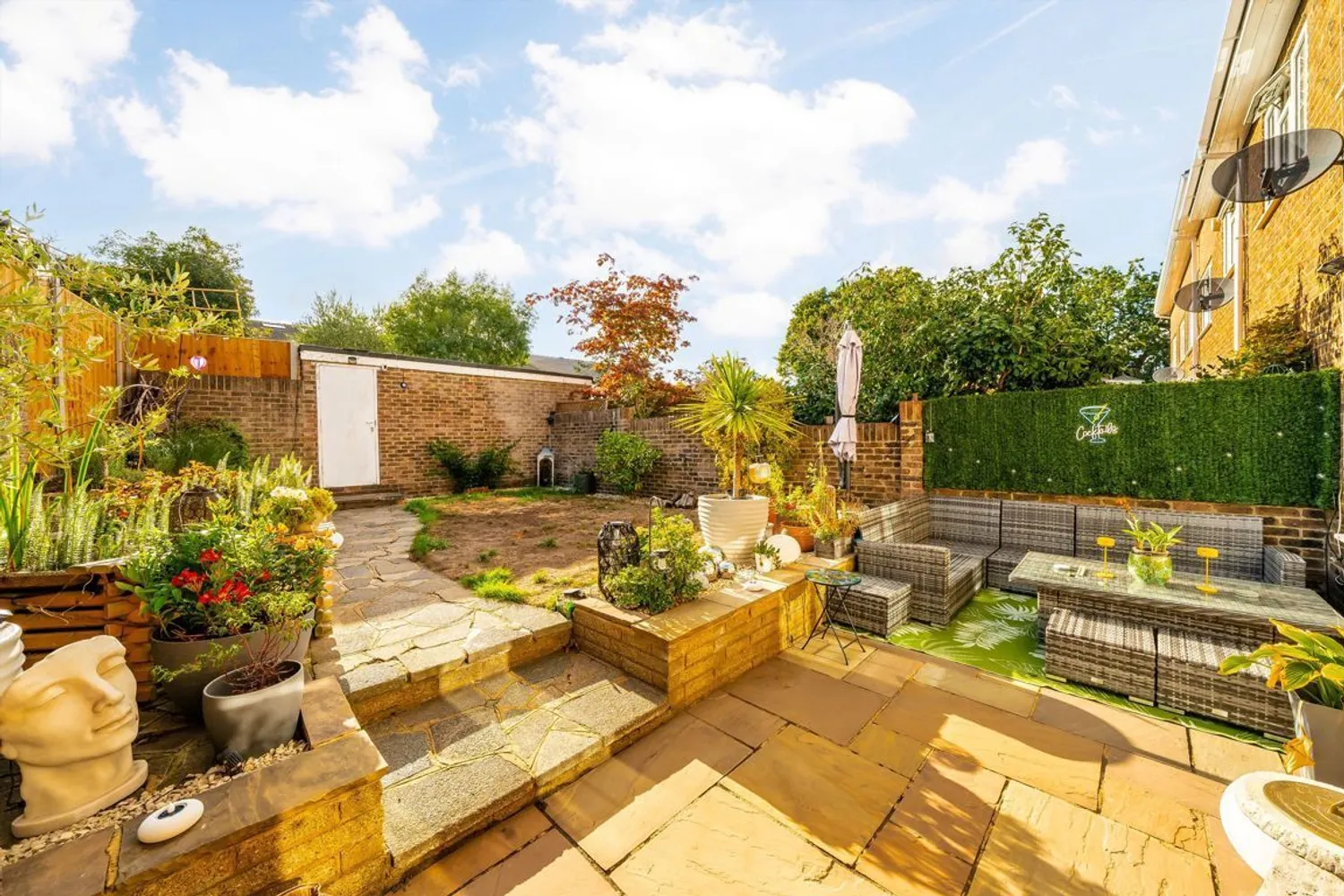 Dresden Way, Weybridge, KT13 photo 8