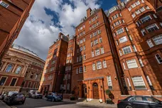 Kensington Gore London SW7 photo 3