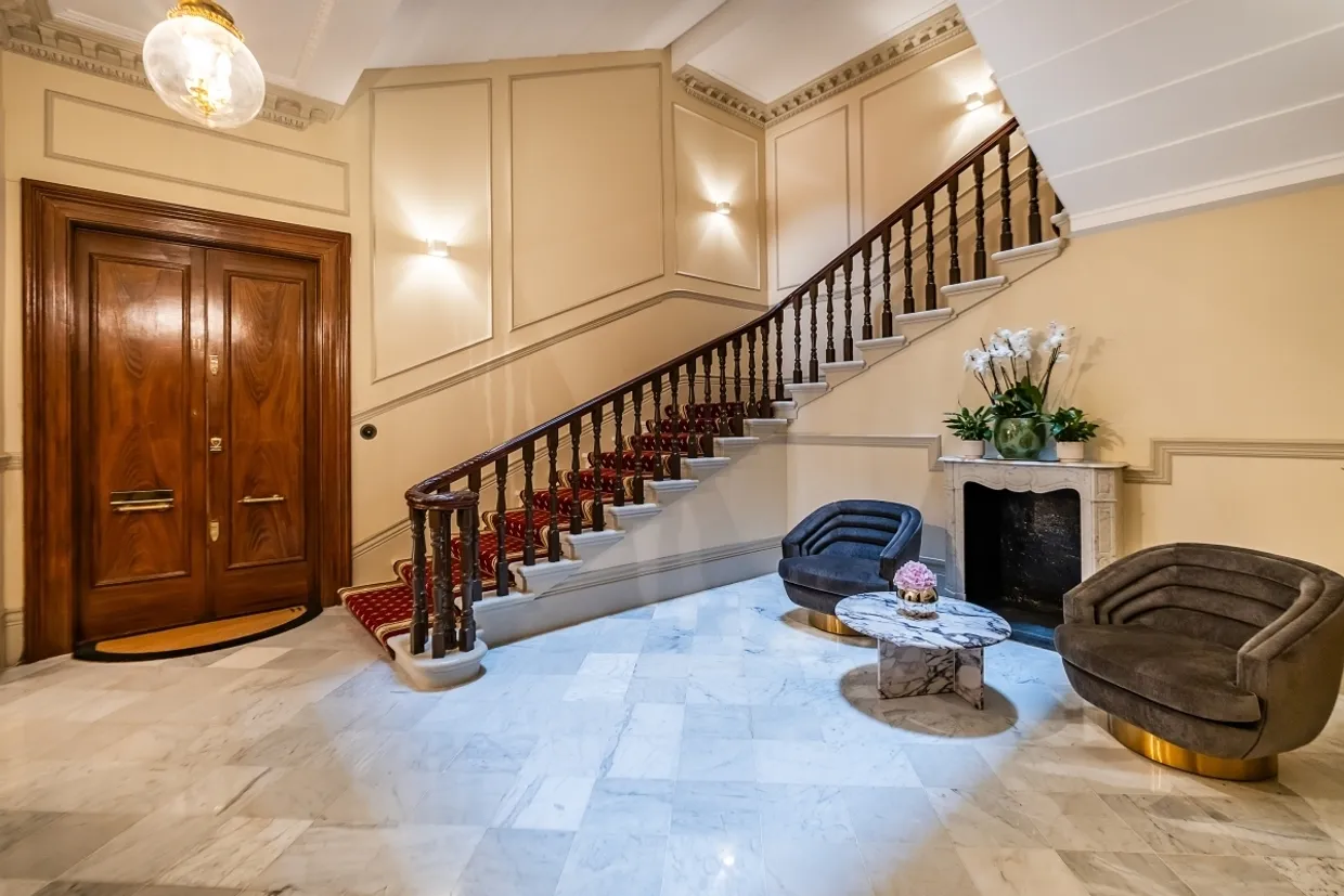 Kensington Gore London SW7 photo 5