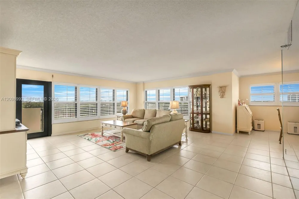 3200 Port Royale Dr N, Fort Lauderdale, FL 33308