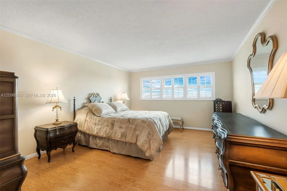 3200 Port Royale Dr N, Fort Lauderdale, FL 33308