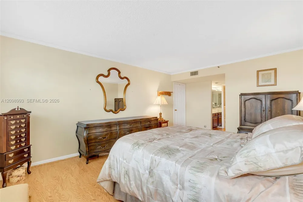 3200 Port Royale Dr N, Fort Lauderdale, FL 33308